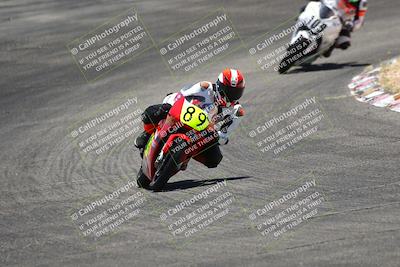 media/Jun-05-2022-WERA (Sun) [[64b01df28d]]/Race 4 and 6 LW twins superstocclumbman E superstock F superstock/